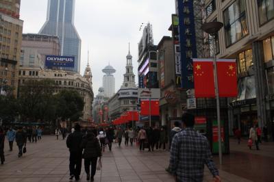 ２０１２年上海の春節（３）：南京東路の賑わい