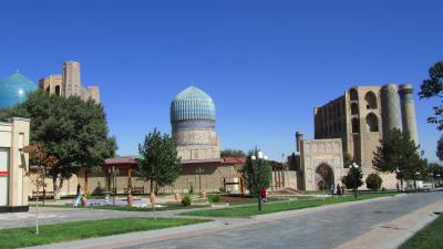 2011年秋ウズベキスタン旅行第６日目（１）サマルカンド：ビビハニム・モスク～ありし日の壮大な姿に思いをはせる