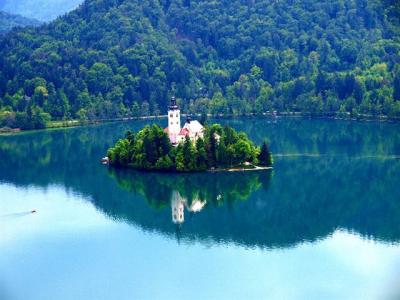 旧ユーゴスラビアの旅　その２　スロヴェニア（ポストイナ鍾乳洞・ブレッド湖）