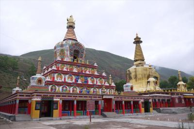 チベット・アムド【４】大仏塔とタンカの里