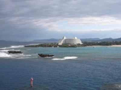 プレミアムな沖縄・楽園3連泊の旅4日間②　万座毛―パイナップルパーク―備瀬フクギ並木―美ら海水族館