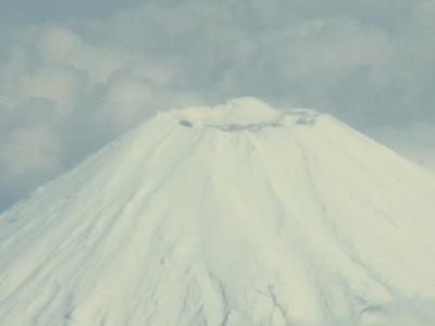 この日は珍しく富士山の傍を飛びました