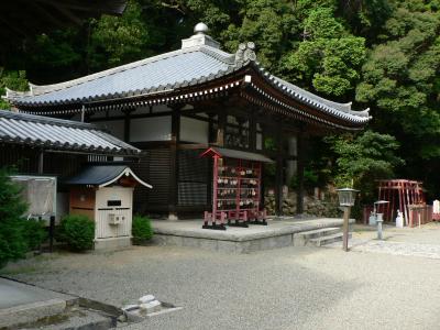 日本の旅　関西を歩く　兵庫県川西市の飛地にある満願寺（まんがんじ）周辺