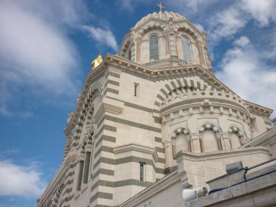 マルセイユ・カストレ村