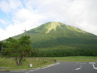 大阪から週末にいけるブナの山と牧場