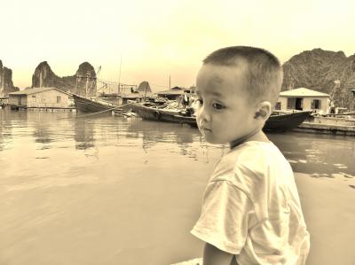 ベトナム旅行記　２０１２ ④　（セピア・少年ハロン） 