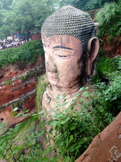 峨眉山・楽山・九寨溝・黄龍８日間の旅　楽山大仏　