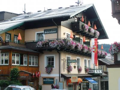 ドイツアルプスからチロル、ドロミテ、ザルツカンマーグートへ　【４２】ザンクト・ギルゲンで３泊のホテル・シャルントナー