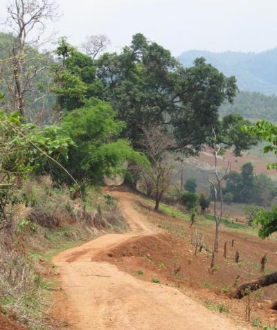 2012年春　北タイオフロード その９　 Mueang Paengへの抜け道と山間の開拓村