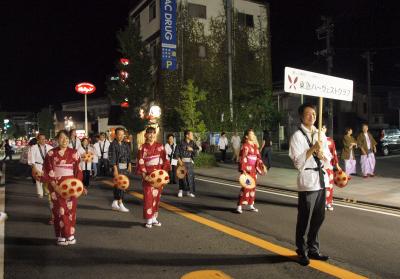 秋のイベントシーズンの伊東温泉　キネマ通り　居酒屋　元気さんでの夕食　伊東花笠踊り　２０１２年１０月