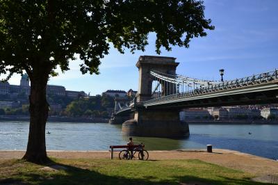 美しきおいしきブダペスト 母と歩き回った３日間 + ちょこっとポーランド食器　◆ハンガリー◆