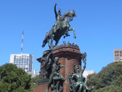 サン・マルティン広場とタンゴ