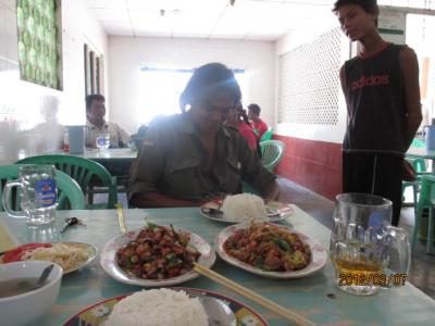 ビルマ・マンダレー特急旅行（４７）Ｍｙｉｎｔ氏との昼食。