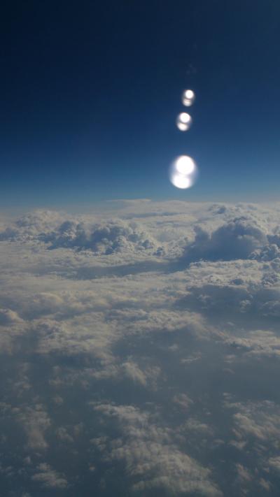 雨おとこ？雨おんな？いやいや・・・雨夫婦が行く北海道旅行期①　雲の上は晴れてるよヾ(・◇・)ノ　　