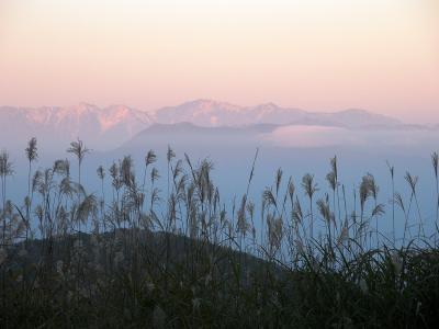 赤や黄に色づいた志賀高原を歩く・・・⑤早朝散歩－その2　発哺温泉往復