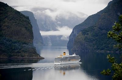 ★ノルウェー旅（２）ボルグンのスターブ教会とアウルランフィヨルドの風景