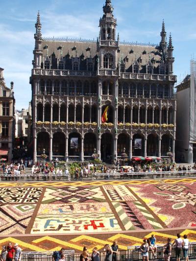 ベルギー　～ブラッセル　2年に１度のフラワーカーペットを訪れて・・