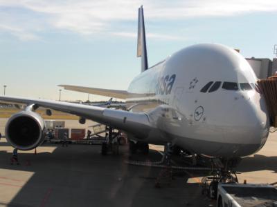 ■ LHビジネスクラスで行くドイツ・オーストリア9日間2012＜DAY1：NRT - FRA＞