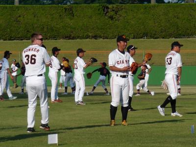 イースタンリーグ　巨人vs横浜DeNA＠島田球場　最後は巨人の選手が野球教室