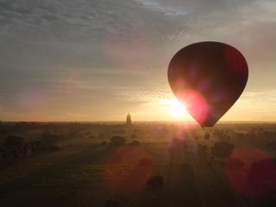 信仰深きミャンマーを旅して③～バルーン・オーバー・バガン