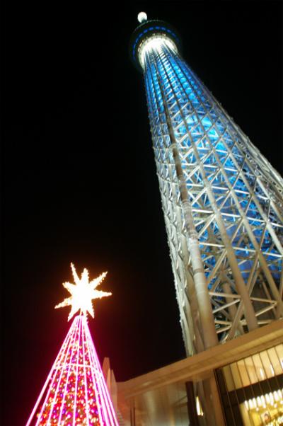 クリスマスイルミネーションに彩られた☆夜の東京スカイツリー＆クリスマスツリー