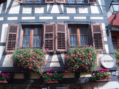 花と可愛い家が目を引く、美しい村・・・リボォヴィレ・・・・・フランスからドイツ１８日間の旅