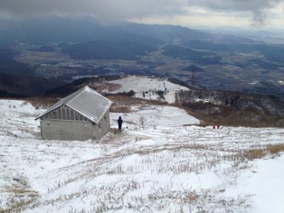 初冬の伊吹山へ