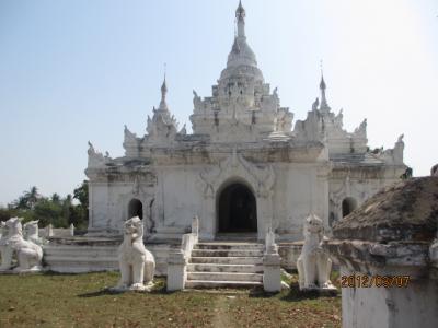 ビルマ・マンダレー特急旅行（５１）インワの遺跡巡り。