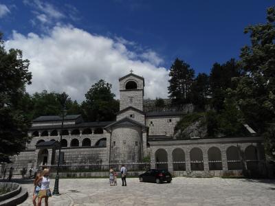 Montenegro in 2010 vol.3 ～初っ端からトラブル続き！@修道院を訪れにツェティニェへ～