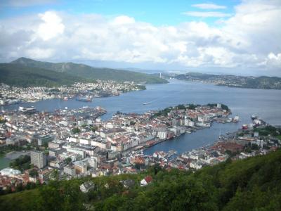 ベルゲン_Bergen　フィヨルド観光の拠点！かつての首都であり北欧最大の中世ハンザ都市