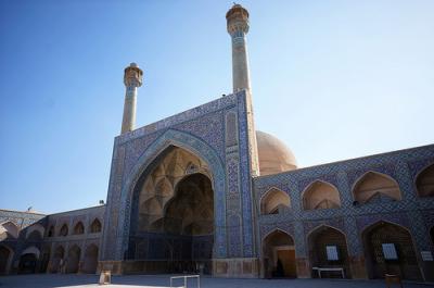 イラン女一人旅(8)イスファハンのジョルファー地区、金曜モスク