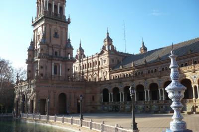 スペインに「!Salud!」