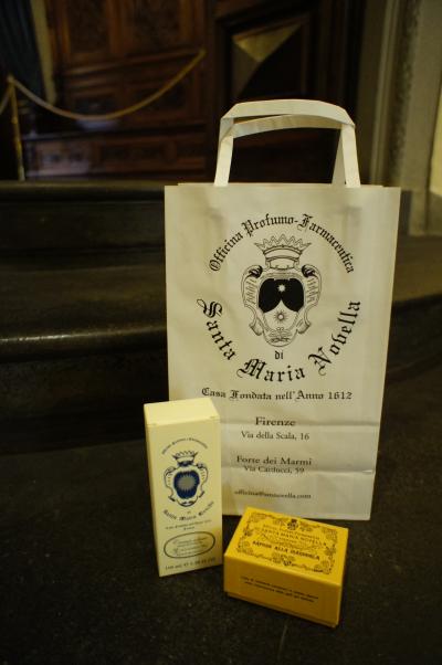 世界最古の薬局 − フィレンツェ、サンタ・マリア・ノヴェッラ薬局