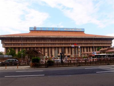 台北　食べて歩いてまた食べて（１）