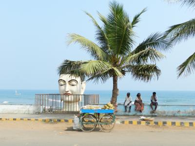 インド人と触れ合うバイザック1泊2日の旅2（ローカルバスで地元ビーチ散策編）