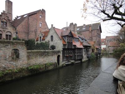 ベルギー・オランダ　鉄道の旅　⑨　～運河に降る雨　ブルージュ後篇～