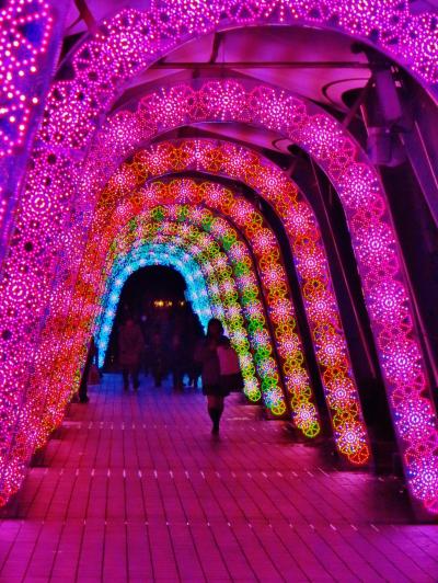 東京ドームシティ　ウインターフェスティバル　☆光の大トンネルを通って