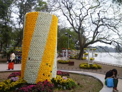 ベトナム２１    ハノイ５（ホアムキエム湖畔）