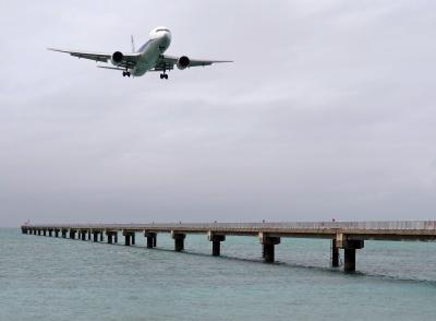 初めての宮古島！ (1) 下地島 ☆ 青いサンゴ礁と白いジェット機 ～ 憧れの風景に出会いに…