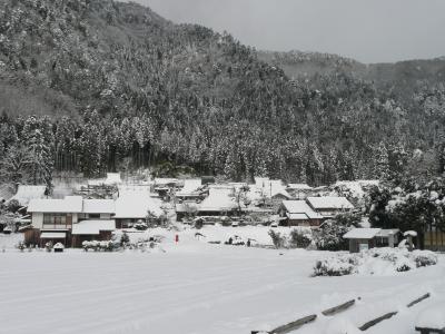 雪の茅葺の里　美山