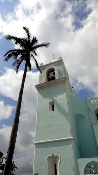 2013メキシコ旅行 (9)　トラコタルパン　人口8500人の町のカラフルな家々