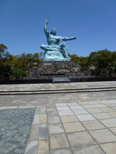 平和公園、平和記念像（定期観光バス２）