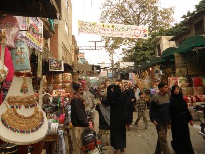 PAKISTAN 4 城壁内旧市街を寄り道しながら西へ Lahore