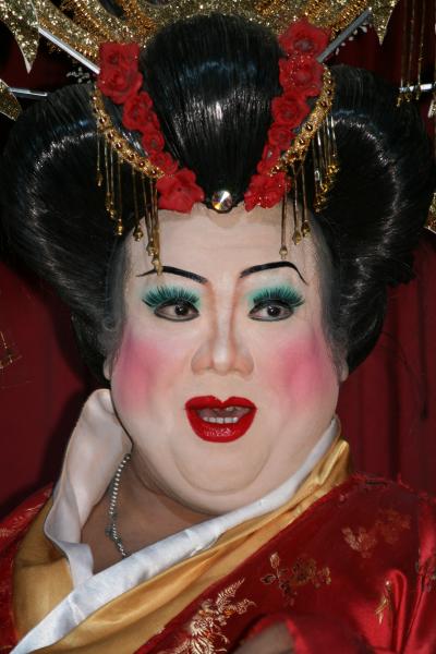 ③ 二度目のタイ 【ニューハーフshow編】 (^^)/