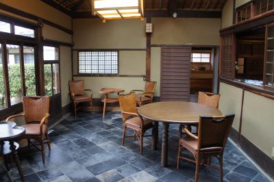 奈良のお水取りと奈良の歴史の道を行くなど（二日目・完）～天気がイマイチなので、奈良のお菓子巡りと京都に途中下車で東山花灯籠へ～