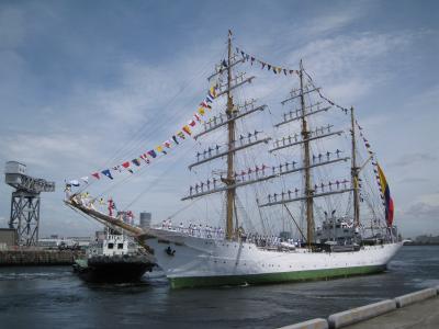 コロンビア海軍帆船グローリア号の思い出