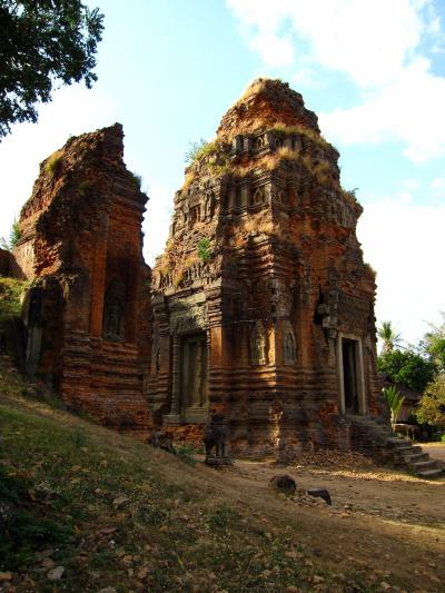 美しきアプサラが微笑むアンコール遺跡へ in Siem Reap★2012　05　3日目【REP：ROLUOS遺跡群…バコン・ロレイ編】