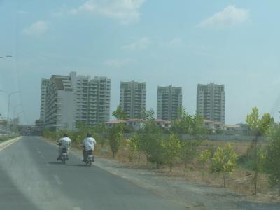 プノンペン開発視察ドライブ