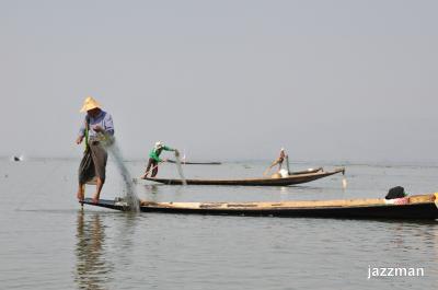 ミャンマー素朴で懐かしい町を散策する（インレー湖②ボートで巡る前半）