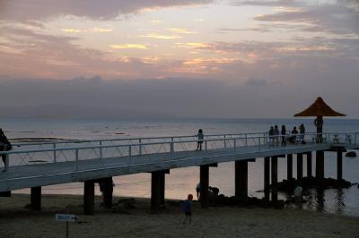 2013年4月 息子の高校合格祝いで石垣島家族旅行 3 石垣島公設市場~フサキビーチの夕景~民謡酒場